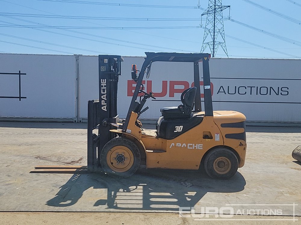 2022 Apache HH30-7 - Viličar: slika 2022 Apache HH30-7 - Viličar 2022 Apache HH30-7 - Viličar: slika 2022 Apache HH30-7 - Viličar