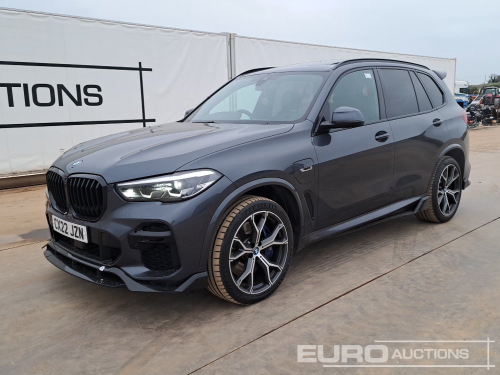 2022 BMW X5 45E M-Sport - SUV: slika 2022 BMW X5 45E M-Sport - SUV 2022 BMW X5 45E M-Sport - SUV: slika 2022 BMW X5 45E M-Sport - SUV