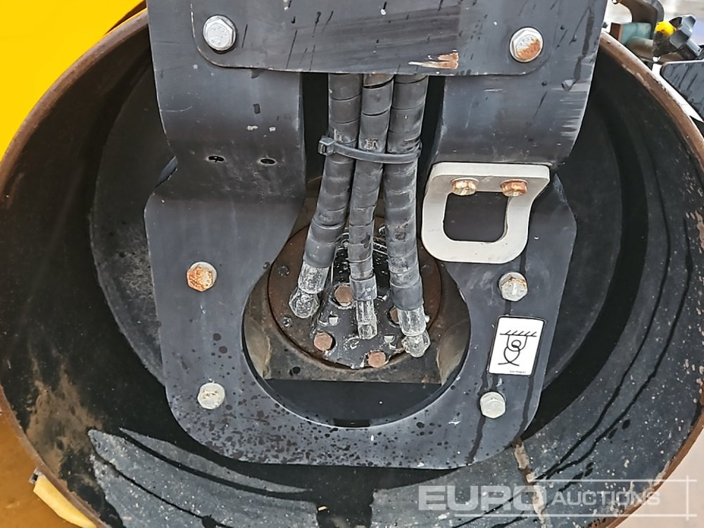 Valjak 2022 JCB CT260-120: slika Valjak 2022 JCB CT260-120