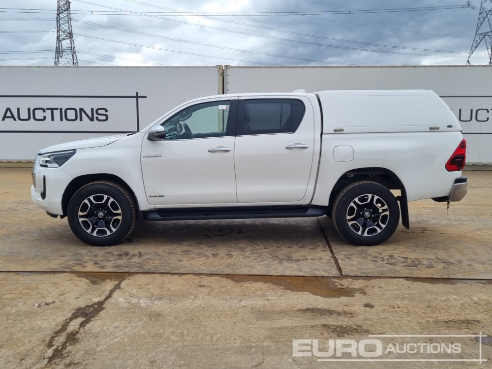 2022 Toyota Hilux Invincible - Pick-up: slika 2022 Toyota Hilux Invincible - Pick-up 2022 Toyota Hilux Invincible - Pick-up: slika 2022 Toyota Hilux Invincible - Pick-up