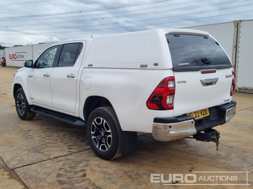 2022 Toyota Hilux Invincible - Pick-up: slika 2022 Toyota Hilux Invincible - Pick-up 2022 Toyota Hilux Invincible - Pick-up: slika 2022 Toyota Hilux Invincible - Pick-up