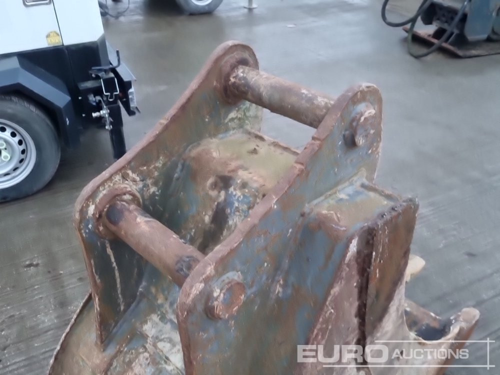 Korpa 24" Digging Bucket 65mm Pin to suit 13 Ton Excavator: slika Korpa 24" Digging Bucket 65mm Pin to suit 13 Ton Excavator