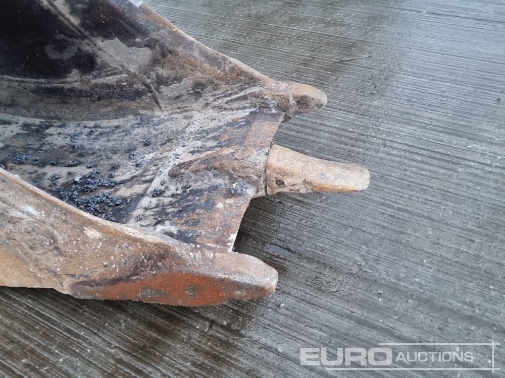 Korpa 24" Digging Bucket 65mm Pin to suit 13 Ton Excavator: slika Korpa 24" Digging Bucket 65mm Pin to suit 13 Ton Excavator