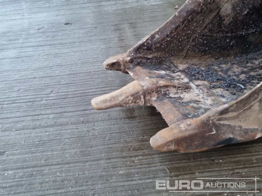 Korpa 24" Digging Bucket 65mm Pin to suit 13 Ton Excavator: slika Korpa 24" Digging Bucket 65mm Pin to suit 13 Ton Excavator