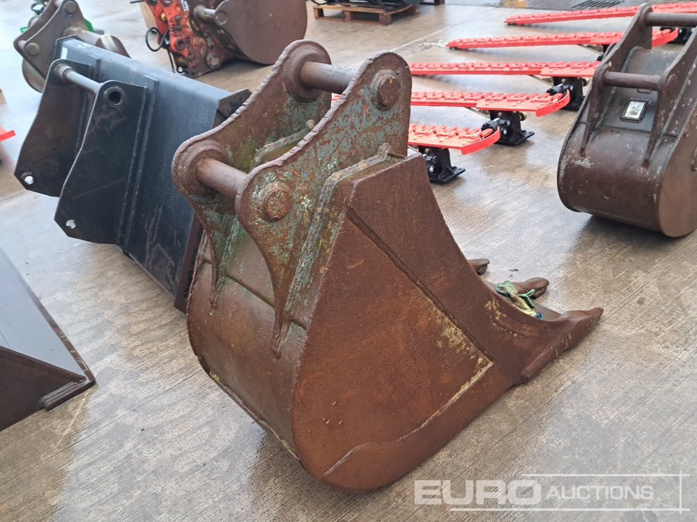 24" Hill Digging Bucket 65mm Pin to suit 13 Ton Excavator - Korpa: slika 24" Hill Digging Bucket 65mm Pin to suit 13 Ton Excavator - Korpa 24" Hill Digging Bucket 65mm Pin to suit 13 Ton Excavator - Korpa: slika 24" Hill Digging Bucket 65mm Pin to suit 13 Ton Excavator - Korpa