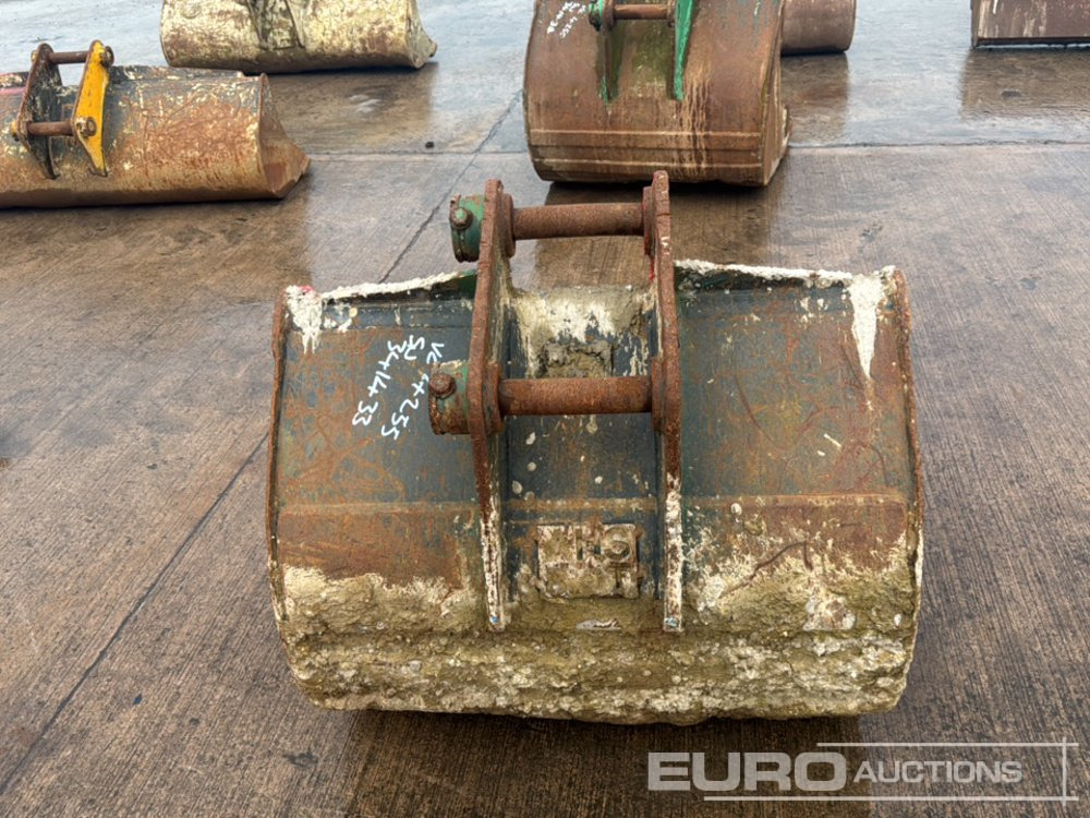 36" Strickland Digging Bucket 45mm Pin to suit 4-6 Ton Excavator - Korpa: slika 36" Strickland Digging Bucket 45mm Pin to suit 4-6 Ton Excavator - Korpa 36" Strickland Digging Bucket 45mm Pin to suit 4-6 Ton Excavator - Korpa: slika 36" Strickland Digging Bucket 45mm Pin to suit 4-6 Ton Excavator - Korpa