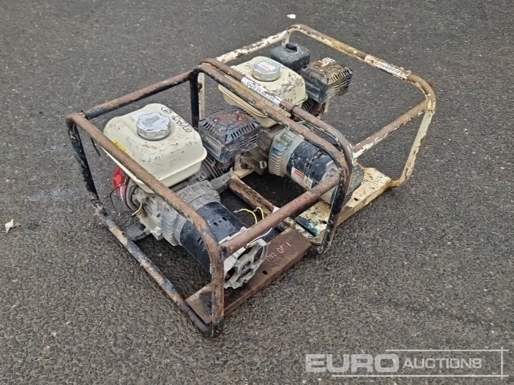 3Kva Petrol Generator, Honda Engine (2 of) (Spares) - Generatorski set: slika 3Kva Petrol Generator, Honda Engine (2 of) (Spares) - Generatorski set 3Kva Petrol Generator, Honda Engine (2 of) (Spares) - Generatorski set: slika 3Kva Petrol Generator, Honda Engine (2 of) (Spares) - Generatorski set