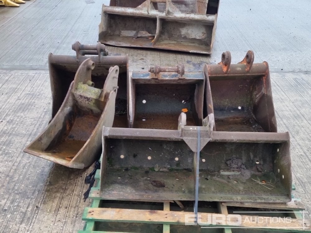 Korpa 42" Ditching, 24", 24", 20", 12" Digging Bucket 35-40mm Pin to suit Mini Excavator: slika Korpa 42" Ditching, 24", 24", 20", 12" Digging Bucket 35-40mm Pin to suit Mini Excavator