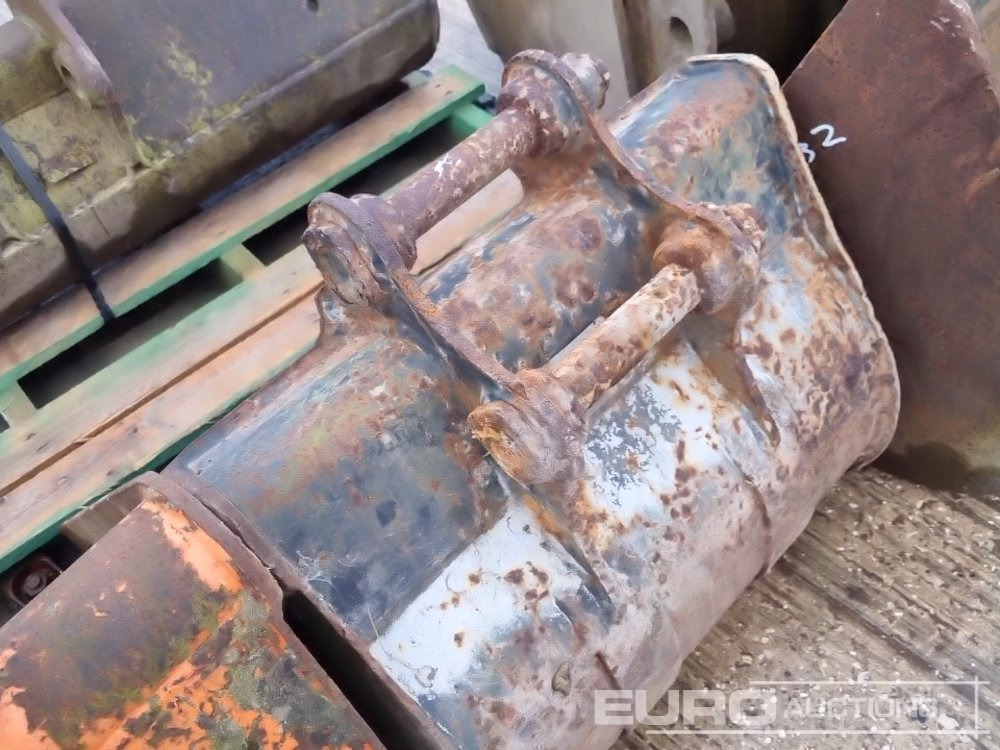 Korpa 42" Ditching, 24", 24", 20", 12" Digging Bucket 35-40mm Pin to suit Mini Excavator: slika Korpa 42" Ditching, 24", 24", 20", 12" Digging Bucket 35-40mm Pin to suit Mini Excavator