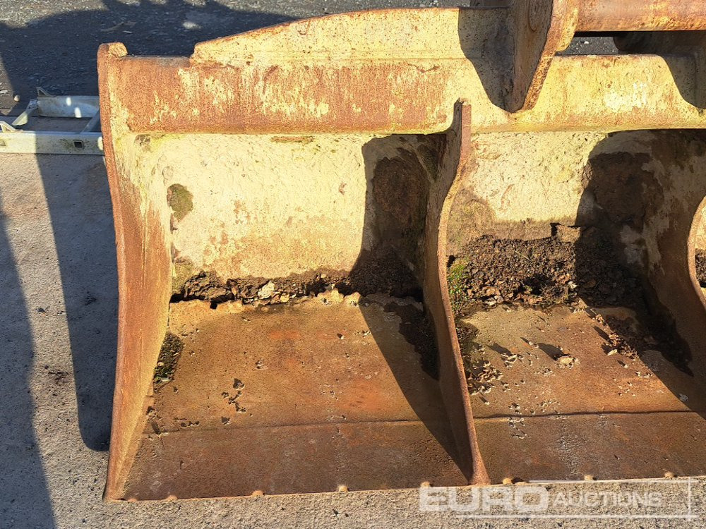 72" Ditching Bucket 80mm Pin to suit 20 Ton Excavator - Korpa: slika 72" Ditching Bucket 80mm Pin to suit 20 Ton Excavator - Korpa 72" Ditching Bucket 80mm Pin to suit 20 Ton Excavator - Korpa: slika 72" Ditching Bucket 80mm Pin to suit 20 Ton Excavator - Korpa