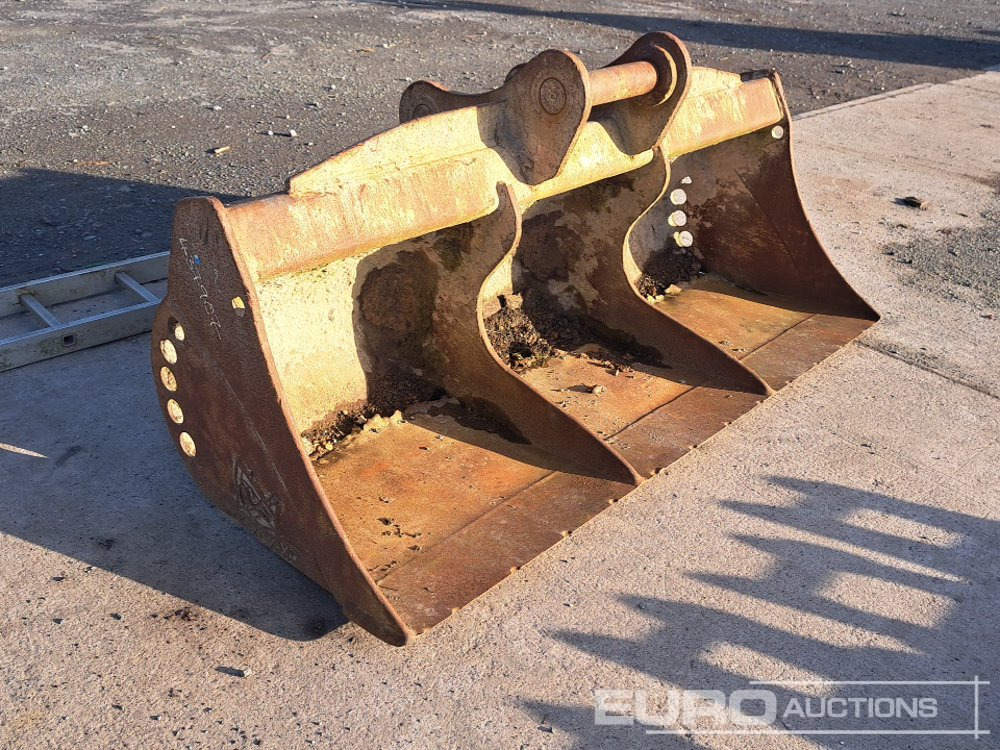 72" Ditching Bucket 80mm Pin to suit 20 Ton Excavator - Korpa: slika 72" Ditching Bucket 80mm Pin to suit 20 Ton Excavator - Korpa 72" Ditching Bucket 80mm Pin to suit 20 Ton Excavator - Korpa: slika 72" Ditching Bucket 80mm Pin to suit 20 Ton Excavator - Korpa