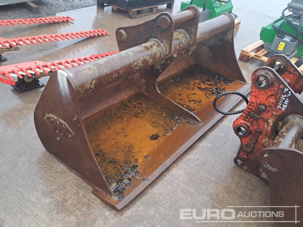 84" Ditching Bucket 80mm Pin to suit 20 Ton Excavator - Korpa: slika 84" Ditching Bucket 80mm Pin to suit 20 Ton Excavator - Korpa 84" Ditching Bucket 80mm Pin to suit 20 Ton Excavator - Korpa: slika 84" Ditching Bucket 80mm Pin to suit 20 Ton Excavator - Korpa