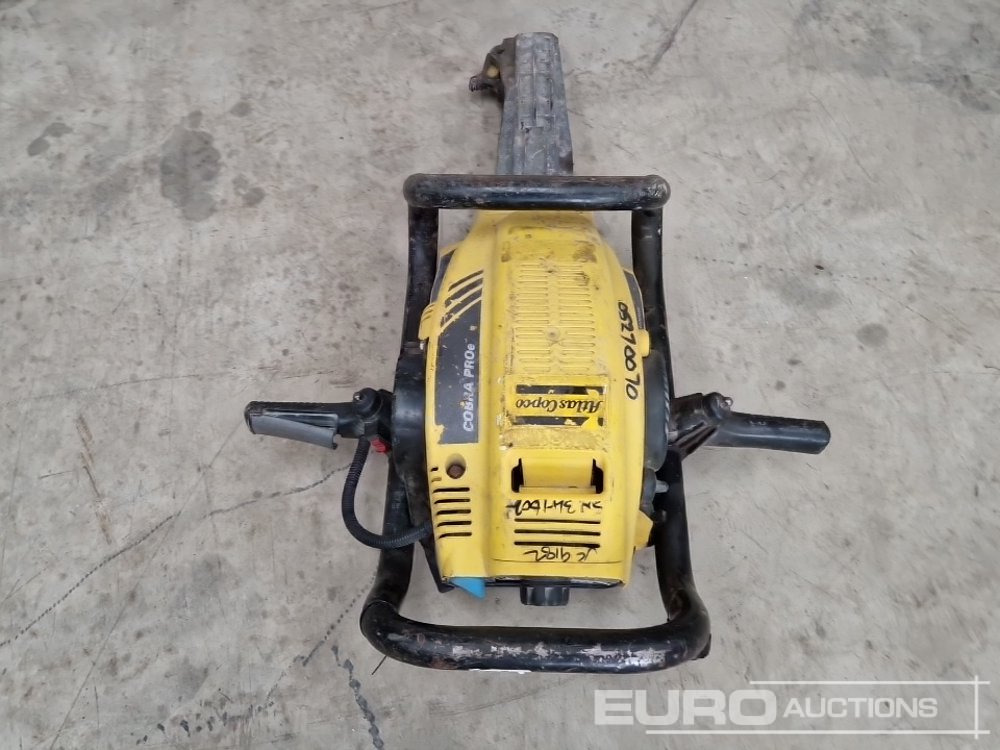 Atlas Copco Cobra Pro - Stroj za asfaltiranje: slika Atlas Copco Cobra Pro - Stroj za asfaltiranje Atlas Copco Cobra Pro - Stroj za asfaltiranje: slika Atlas Copco Cobra Pro - Stroj za asfaltiranje