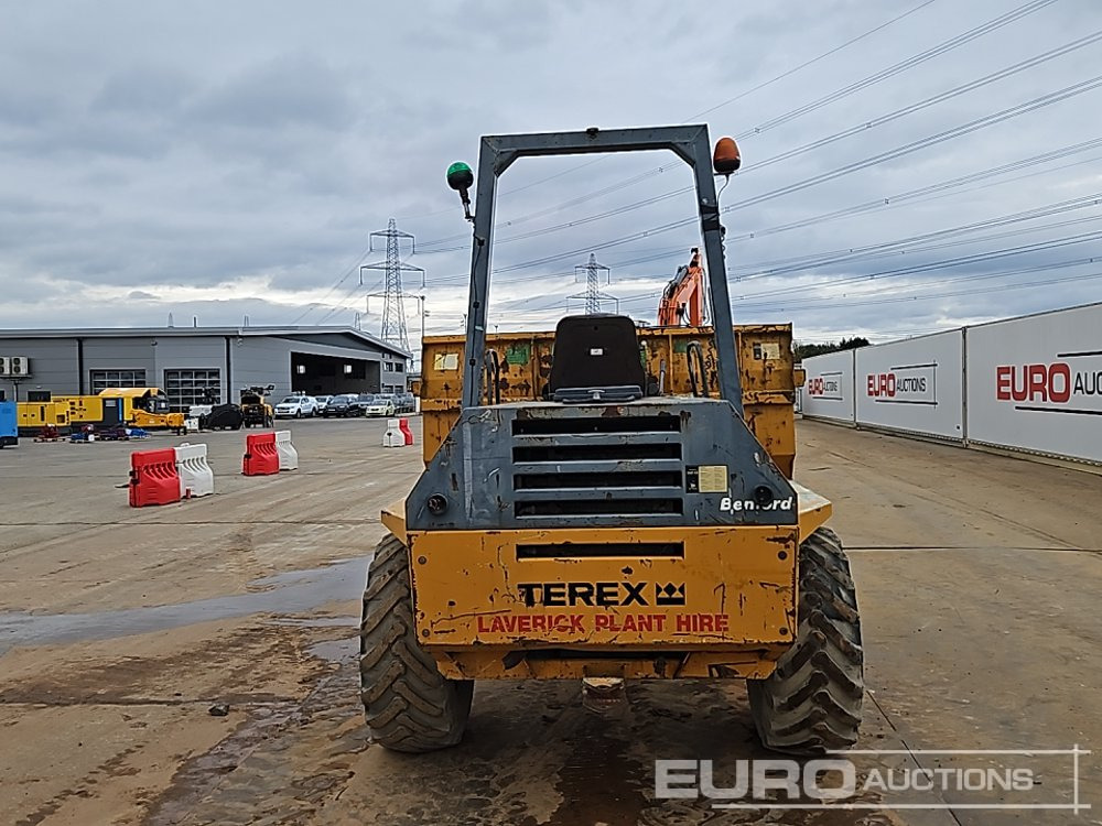 Benford 6 Ton - Mini istovarivač: slika  Benford 6 Ton - Mini istovarivač Benford 6 Ton - Mini istovarivač: slika  Benford 6 Ton - Mini istovarivač