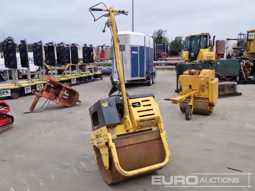 Bomag BW71E - Stroj za asfaltiranje: slika Bomag BW71E - Stroj za asfaltiranje Bomag BW71E - Stroj za asfaltiranje: slika Bomag BW71E - Stroj za asfaltiranje