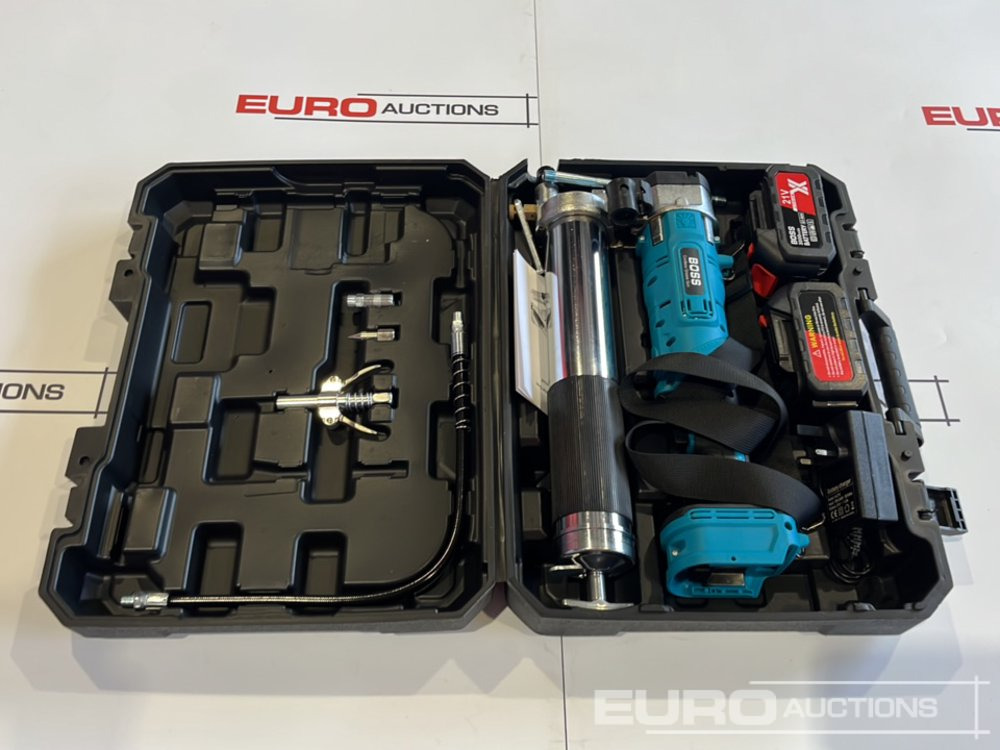 Boss 21 Volt Lithium Battery Cordless Grease Gun, 2 Batteries, Charger, Case, Shoulder Strap, Extension Pieces and Fittings (Cont 47, 36 boxes 144pc NEW STOCK) - Oprema za radionice: slika Boss 21 Volt Lithium Battery Cordless Grease Gun, 2 Batteries, Charger, Case, Shoulder Strap, Extension Pieces and Fittings (Cont 47, 36 boxes 144pc NEW STOCK) - Oprema za radionice Boss 21 Volt Lithium Battery Cordless Grease Gun, 2 Batteries, Charger, Case, Shoulder Strap, Extension Pieces and Fittings (Cont 47, 36 boxes 144pc NEW STOCK) - Oprema za radionice: slika Boss 21 Volt Lithium Battery Cordless Grease Gun, 2 Batteries, Charger, Case, Shoulder Strap, Extension Pieces and Fittings (Cont 47, 36 boxes 144pc NEW STOCK) - Oprema za radionice