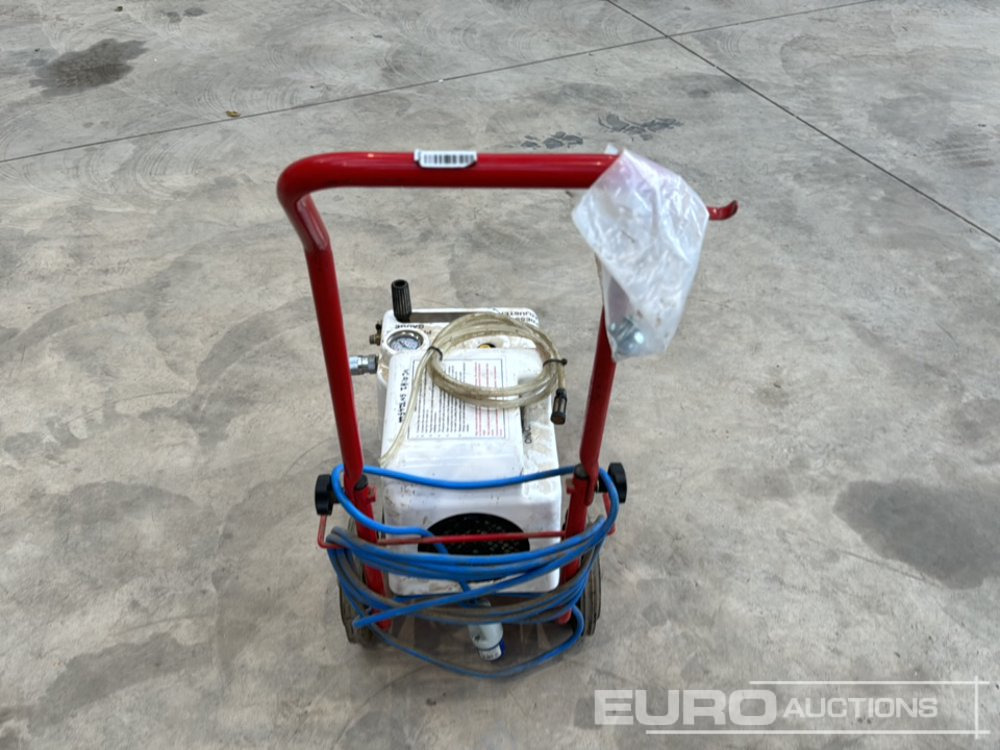 Demon 240 Volt Pressure Washer - Građevinska oprema: slika Demon 240 Volt Pressure Washer - Građevinska oprema Demon 240 Volt Pressure Washer - Građevinska oprema: slika Demon 240 Volt Pressure Washer - Građevinska oprema