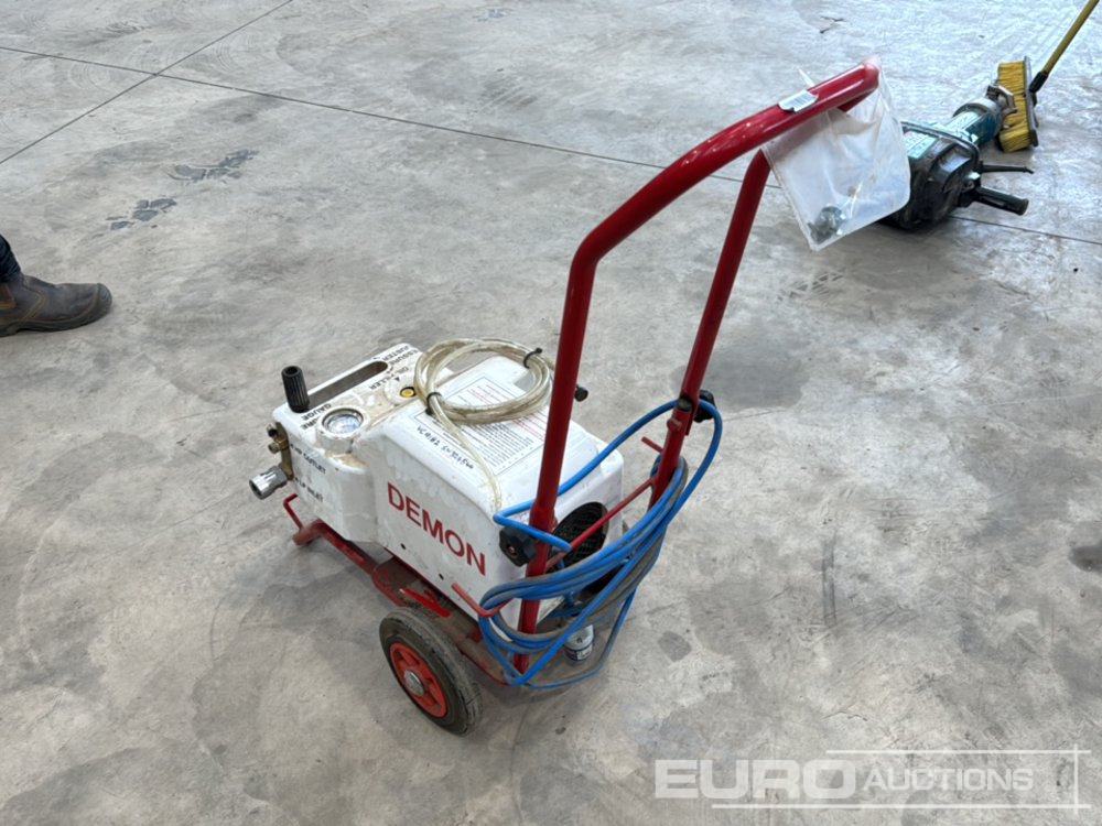 Demon 240 Volt Pressure Washer - Građevinska oprema: slika Demon 240 Volt Pressure Washer - Građevinska oprema Demon 240 Volt Pressure Washer - Građevinska oprema: slika Demon 240 Volt Pressure Washer - Građevinska oprema