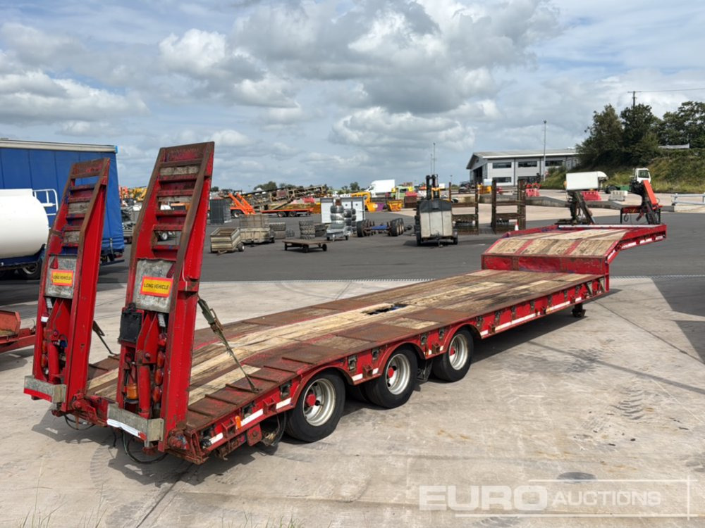 Dennison Tri Axle Stepframe Low Loader Trailer, Hydralic Ramps - Poluprikolica s niskim utovarivačem: slika Dennison Tri Axle Stepframe Low Loader Trailer, Hydralic Ramps - Poluprikolica s niskim utovarivačem Dennison Tri Axle Stepframe Low Loader Trailer, Hydralic Ramps - Poluprikolica s niskim utovarivačem: slika Dennison Tri Axle Stepframe Low Loader Trailer, Hydralic Ramps - Poluprikolica s niskim utovarivačem