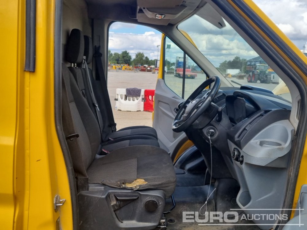 Dostavno vozilo 2016 Ford Transit 350: slika Dostavno vozilo 2016 Ford Transit 350