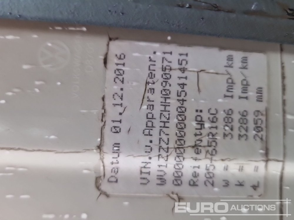 Dostavno vozilo 2017 Volkswagen Transporter T28: slika Dostavno vozilo 2017 Volkswagen Transporter T28