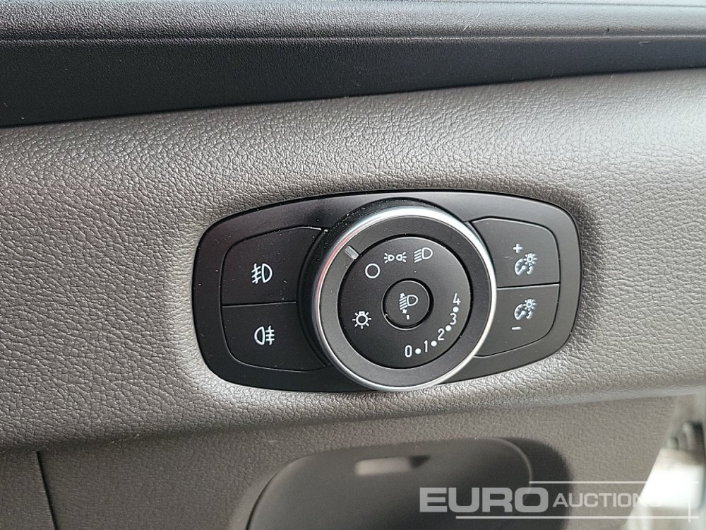 Dostavno vozilo 2022 Ford Transit 350: slika Dostavno vozilo 2022 Ford Transit 350