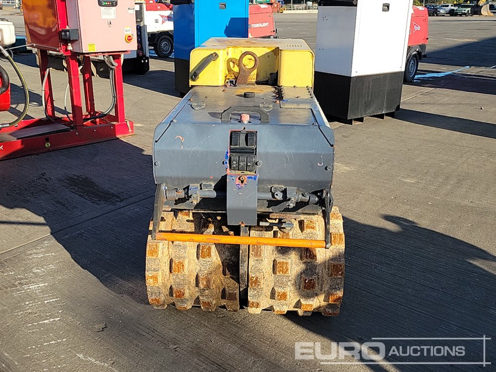 Dynapac LP8500 - Stroj za asfaltiranje: slika Dynapac LP8500 - Stroj za asfaltiranje Dynapac LP8500 - Stroj za asfaltiranje: slika Dynapac LP8500 - Stroj za asfaltiranje