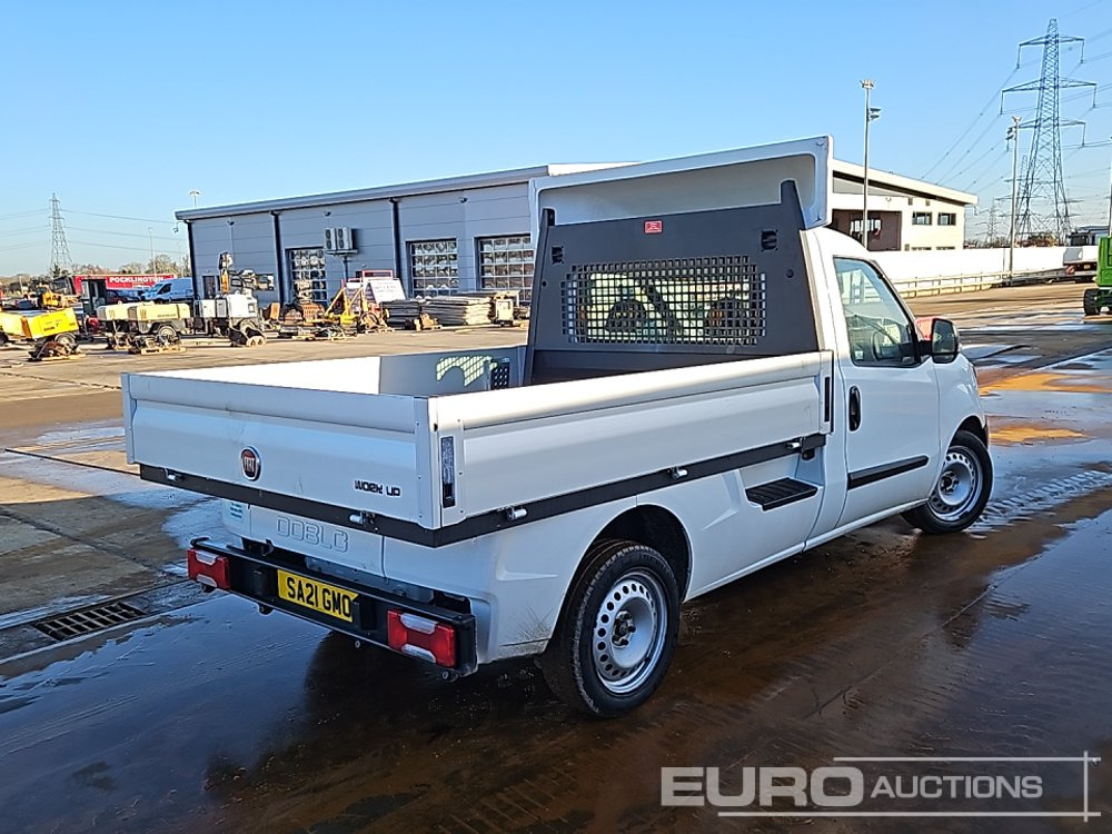 Fiat Doblo - Dostavno vozilo s ravnom platformom: slika Fiat Doblo - Dostavno vozilo s ravnom platformom Fiat Doblo - Dostavno vozilo s ravnom platformom: slika Fiat Doblo - Dostavno vozilo s ravnom platformom