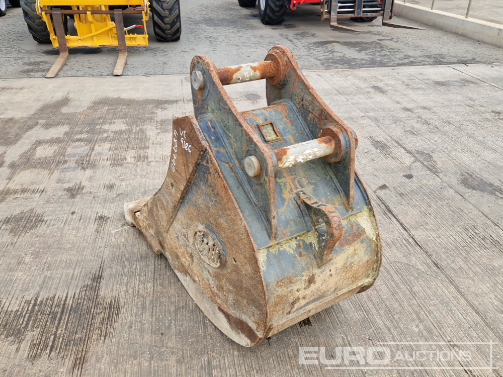 Geith 24" Digging Bucket 65mm Pin to suit 13 Ton Excavator - Korpa: slika Geith 24" Digging Bucket 65mm Pin to suit 13 Ton Excavator - Korpa Geith 24" Digging Bucket 65mm Pin to suit 13 Ton Excavator - Korpa: slika Geith 24" Digging Bucket 65mm Pin to suit 13 Ton Excavator - Korpa