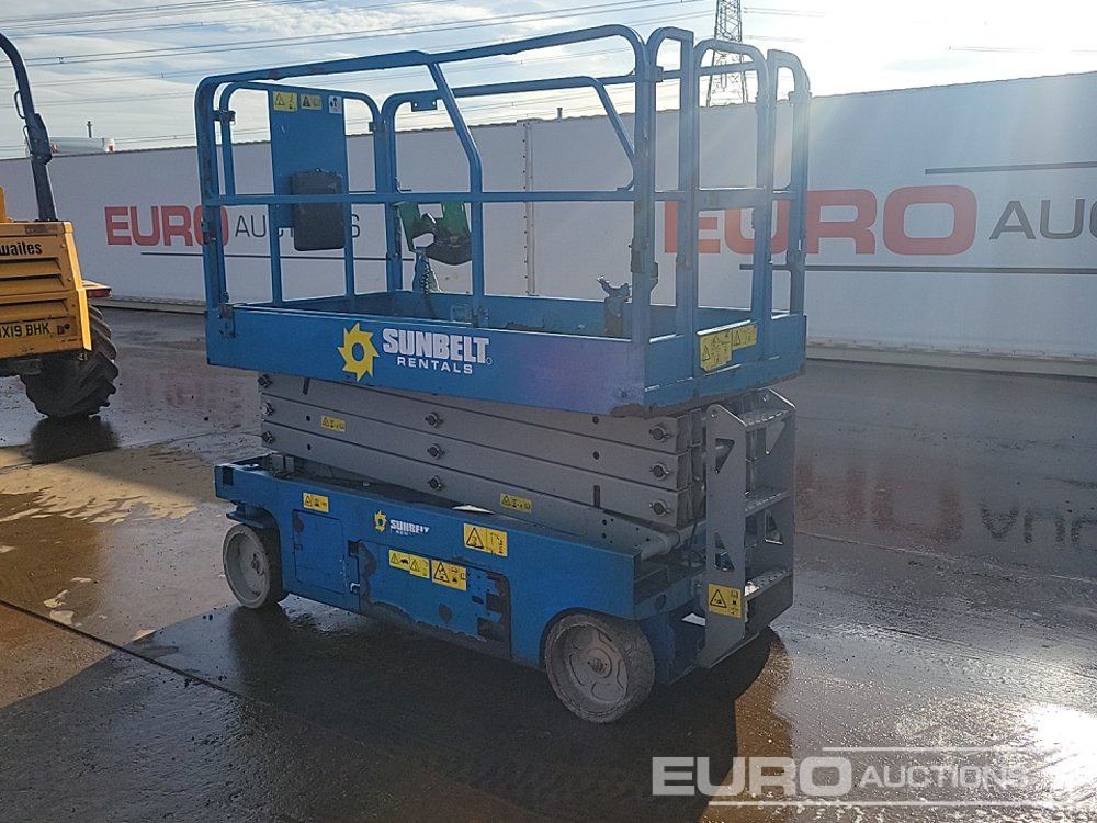 Genie GS2646 - Škarasta podizna platforma: slika Genie GS2646 - Škarasta podizna platforma Genie GS2646 - Škarasta podizna platforma: slika Genie GS2646 - Škarasta podizna platforma