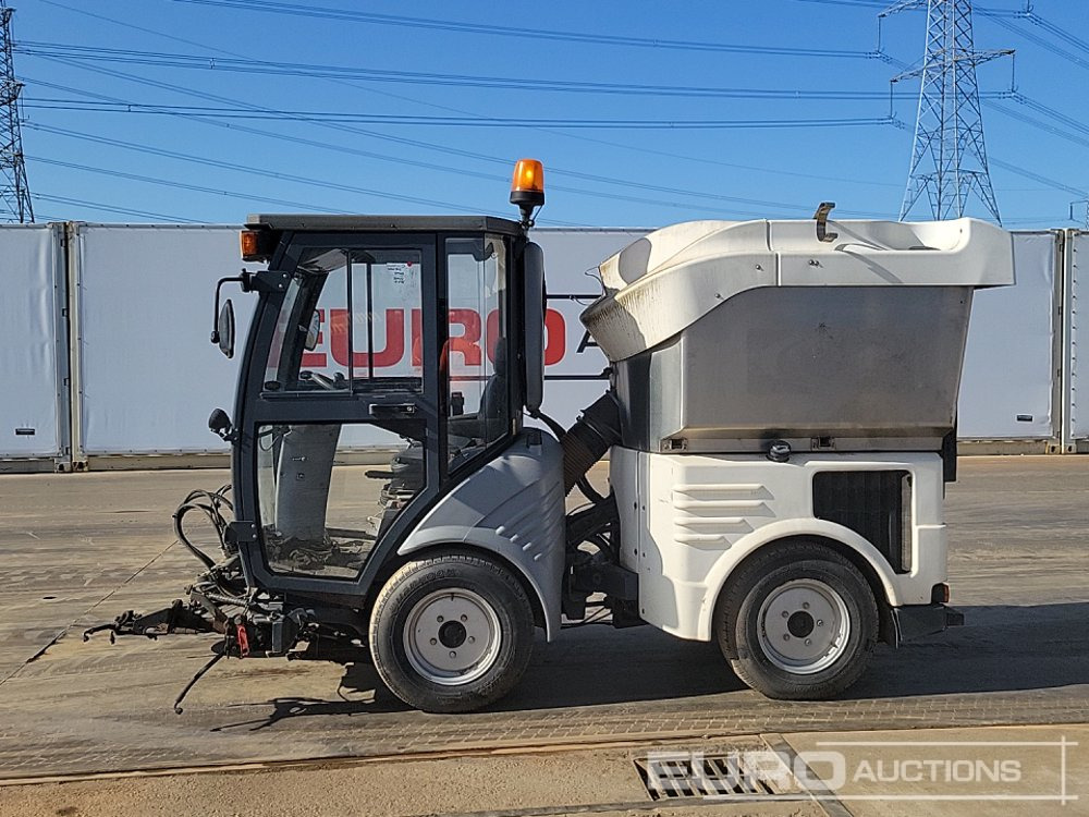 Hako Citymaster 1200 4x2 Sweeper Lorry (Not Road Registered, Reg Docs Are NOT Available) - Cestovna čistilica: slika Hako Citymaster 1200 4x2 Sweeper Lorry (Not Road Registered, Reg Docs Are NOT Available) - Cestovna čistilica Hako Citymaster 1200 4x2 Sweeper Lorry (Not Road Registered, Reg Docs Are NOT Available) - Cestovna čistilica: slika Hako Citymaster 1200 4x2 Sweeper Lorry (Not Road Registered, Reg Docs Are NOT Available) - Cestovna čistilica