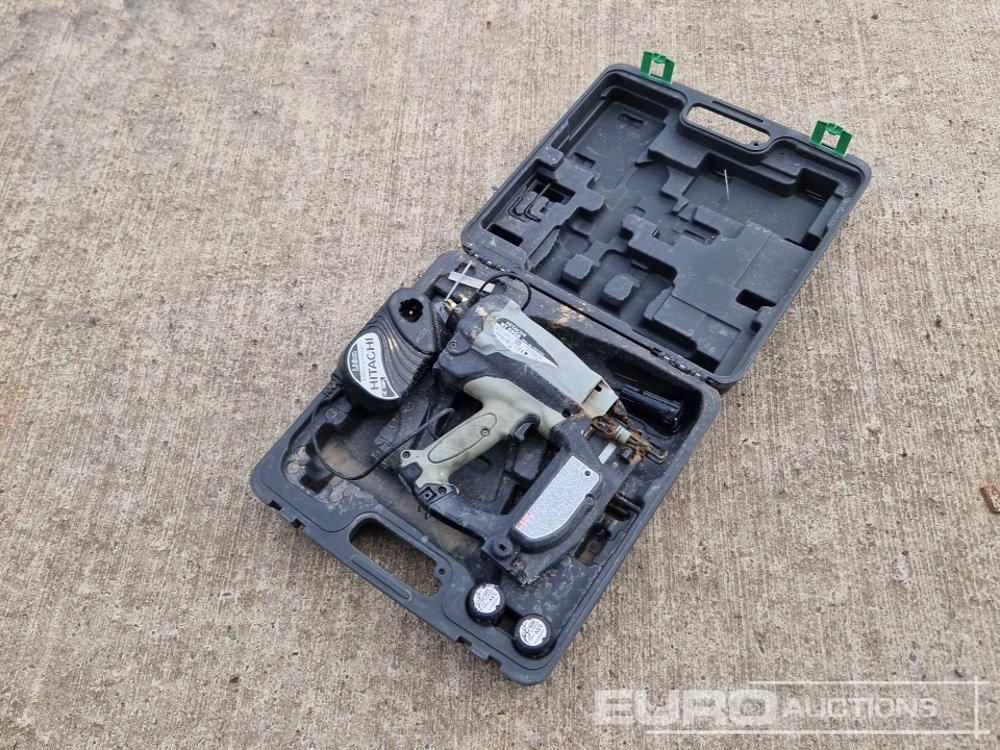 Hitachi NT65GS 3.6 Volt Cordless Nailer, 3 Batterys, Charger - Građevinska oprema: slika Hitachi NT65GS 3.6 Volt Cordless Nailer, 3 Batterys, Charger - Građevinska oprema Hitachi NT65GS 3.6 Volt Cordless Nailer, 3 Batterys, Charger - Građevinska oprema: slika Hitachi NT65GS 3.6 Volt Cordless Nailer, 3 Batterys, Charger - Građevinska oprema