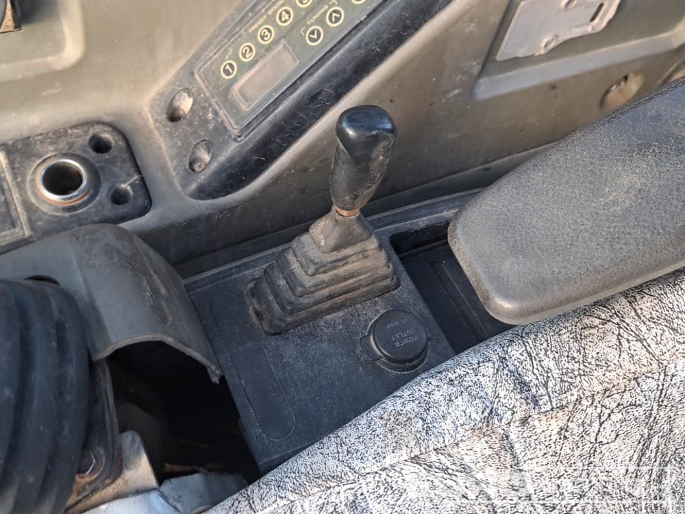 Mini bager Hyundai R60-7: slika Mini bager Hyundai R60-7