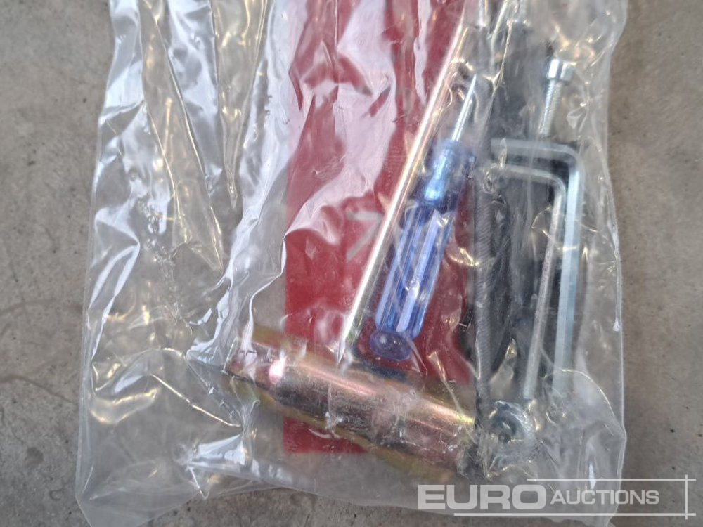 Oprema za radionice IDW 25cc Petrol Chainsaw (2 of): slika Oprema za radionice IDW 25cc Petrol Chainsaw (2 of) Oprema za radionice IDW 25cc Petrol Chainsaw (2 of): slika Oprema za radionice IDW 25cc Petrol Chainsaw (2 of)