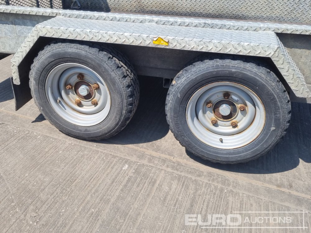 Prikolica za radne strojeve Indespension 2.7 Ton: slika Prikolica za radne strojeve Indespension 2.7 Ton