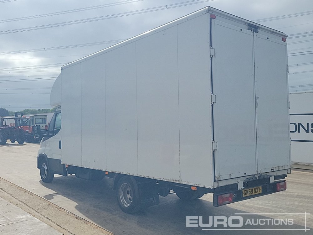 Iveco 35-160 - Dostavno vozilo sa zatvorenim sandukom: slika Iveco 35-160 - Dostavno vozilo sa zatvorenim sandukom Iveco 35-160 - Dostavno vozilo sa zatvorenim sandukom: slika Iveco 35-160 - Dostavno vozilo sa zatvorenim sandukom