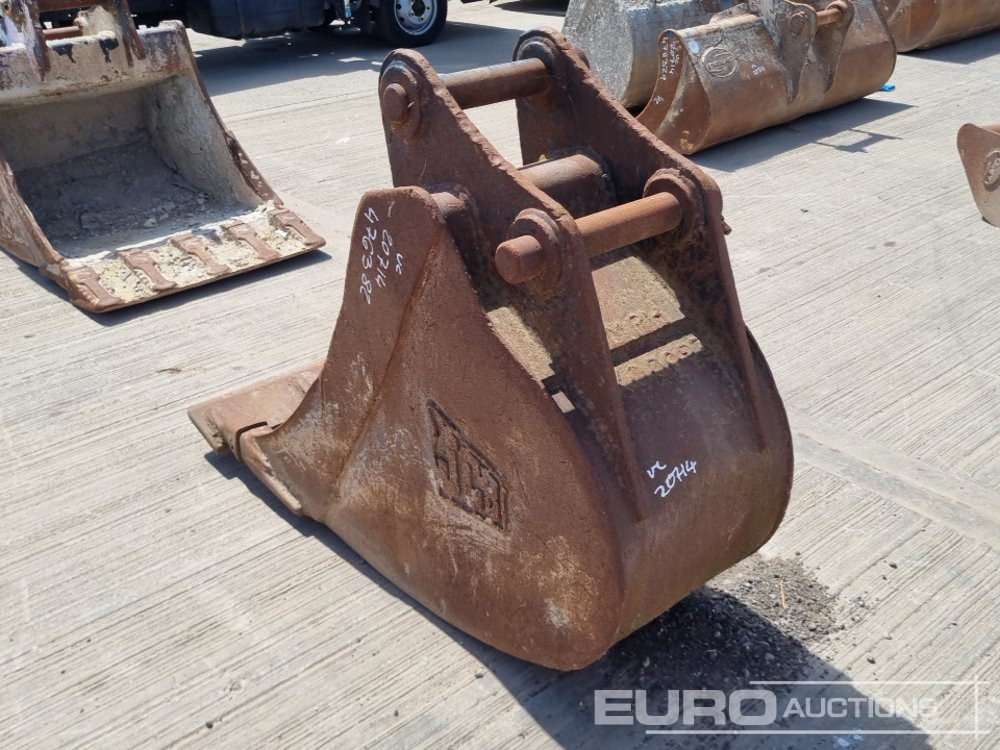 JCB 24" Digging Bucket 65mm Pin to suit 13 Ton Excavator - Korpa: slika JCB 24" Digging Bucket 65mm Pin to suit 13 Ton Excavator - Korpa JCB 24" Digging Bucket 65mm Pin to suit 13 Ton Excavator - Korpa: slika JCB 24" Digging Bucket 65mm Pin to suit 13 Ton Excavator - Korpa