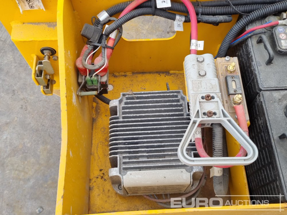 Podizna platforma JCB S2632E: slika Podizna platforma JCB S2632E
