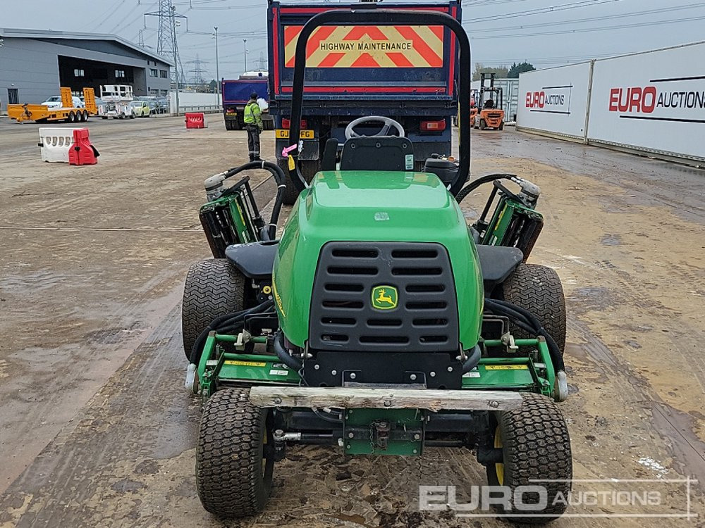 John Deere 3225C - Vrtna kosilica: slika John Deere 3225C - Vrtna kosilica John Deere 3225C - Vrtna kosilica: slika John Deere 3225C - Vrtna kosilica