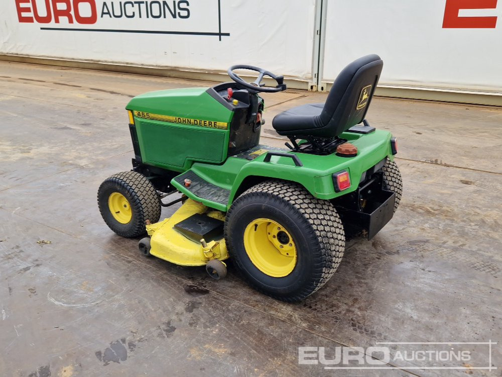 John Deere 455 - Vrtna kosilica: slika John Deere 455 - Vrtna kosilica John Deere 455 - Vrtna kosilica: slika John Deere 455 - Vrtna kosilica