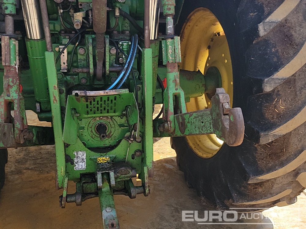 Traktor John Deere 6800: slika Traktor John Deere 6800