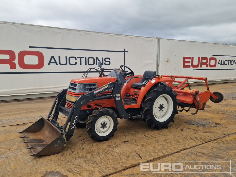Kubota GT5 - Mali traktor: slika Kubota GT5 - Mali traktor Kubota GT5 - Mali traktor: slika Kubota GT5 - Mali traktor