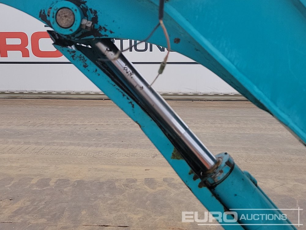 Mini bager Kubota K-020: slika Mini bager Kubota K-020