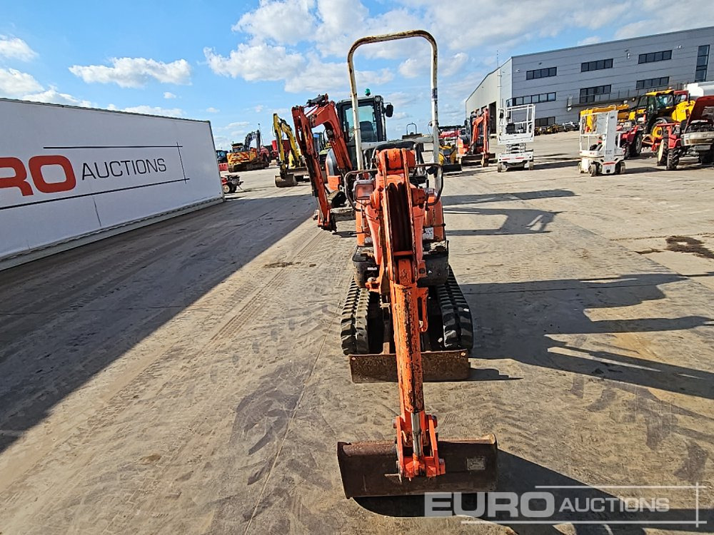 Mini bager Kubota K008-3: slika Mini bager Kubota K008-3