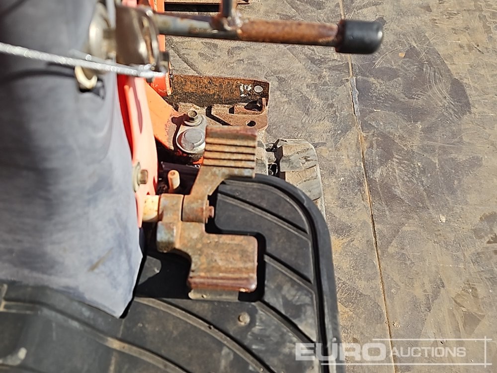 Mini bager Kubota K008-3: slika Mini bager Kubota K008-3