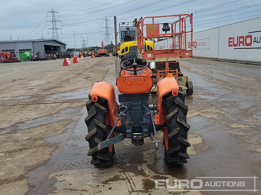Kubota L1500 - Mali traktor: slika Kubota L1500 - Mali traktor Kubota L1500 - Mali traktor: slika Kubota L1500 - Mali traktor