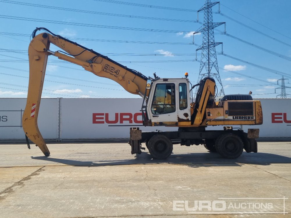Liebherr A924B - Bager na kotačima: slika Liebherr A924B - Bager na kotačima Liebherr A924B - Bager na kotačima: slika Liebherr A924B - Bager na kotačima