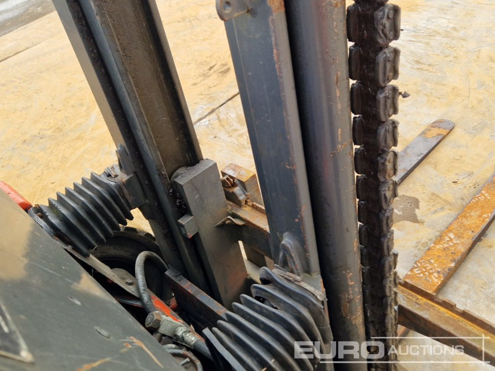 Viličar Linde H20D: slika Viličar Linde H20D