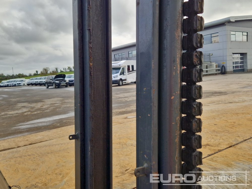 Viličar Linde H20D: slika Viličar Linde H20D