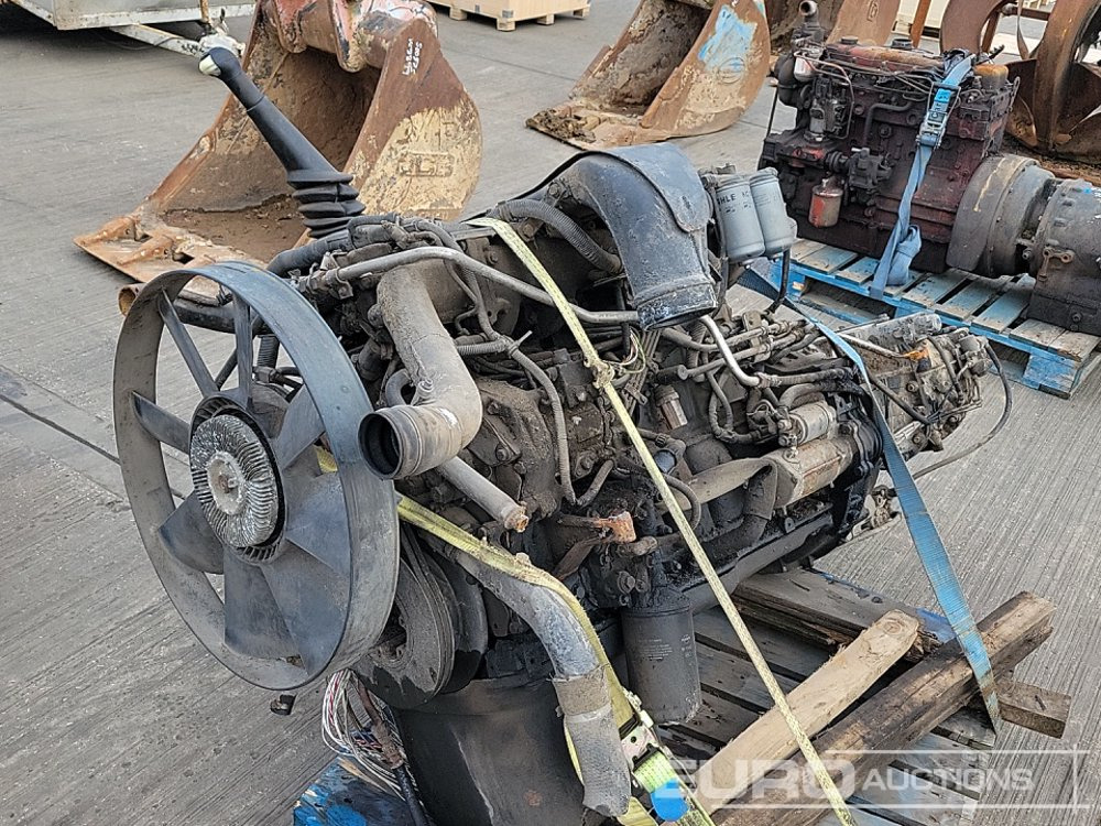 MAN 6 Cylinder Engine, Gearbox - Motor: slika  MAN 6 Cylinder Engine, Gearbox - Motor MAN 6 Cylinder Engine, Gearbox - Motor: slika  MAN 6 Cylinder Engine, Gearbox - Motor